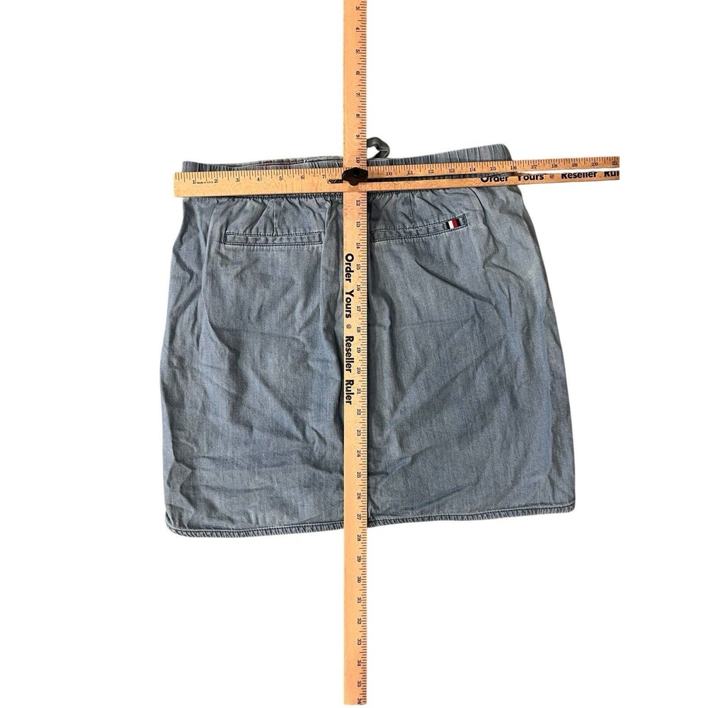 Tommy Hilfiger Light Blue Denim Mini skirt w/ tie belt Womens Sz Small - Picture 3 of 5